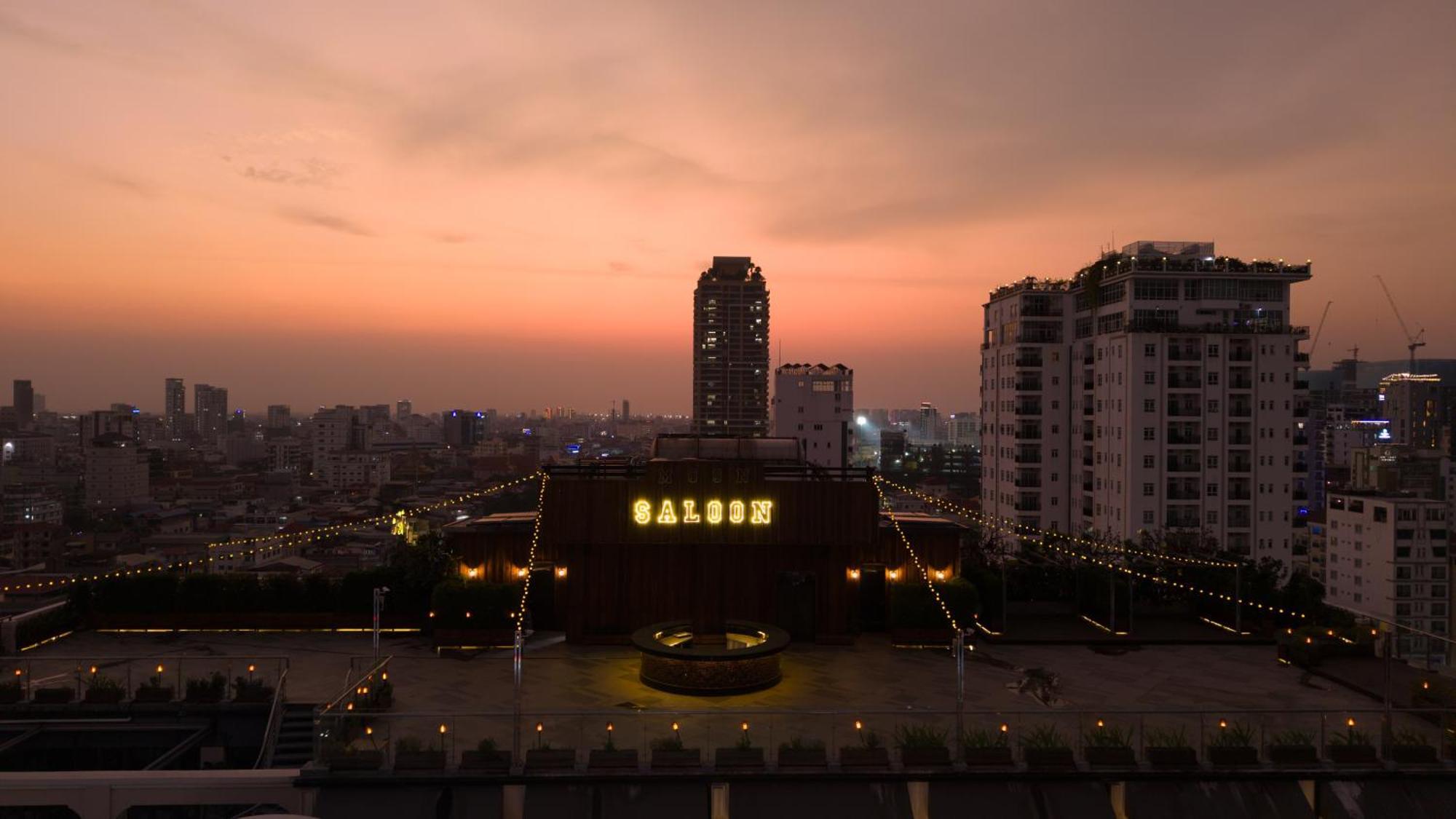 Готель Maxx Phnom Penh Downtown By H World Екстер'єр фото